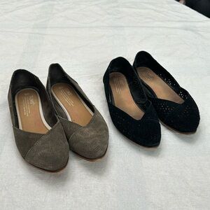 Lot of 2 pairs Toms Jutti flats size 6